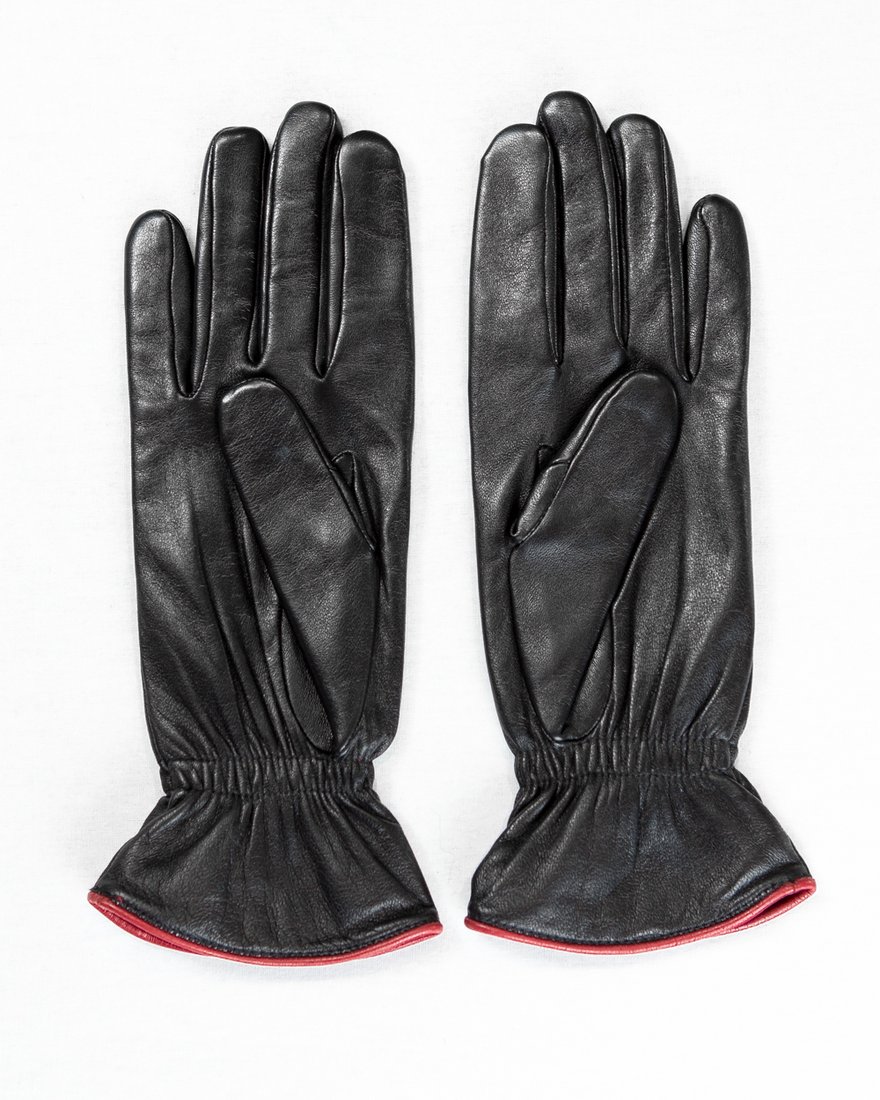 Кожаные перчатки черного цвета с красным кантом www.EkaterinaSmolina.ru