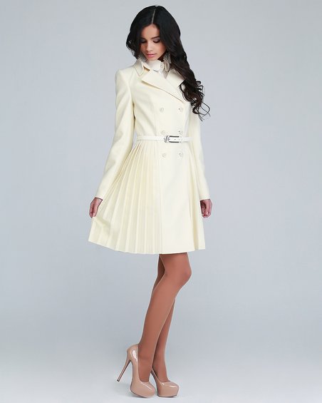 Пальто двубортное с плиссированной юбкой, цвет молочный
