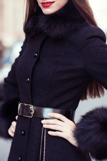 Черное пальто зима