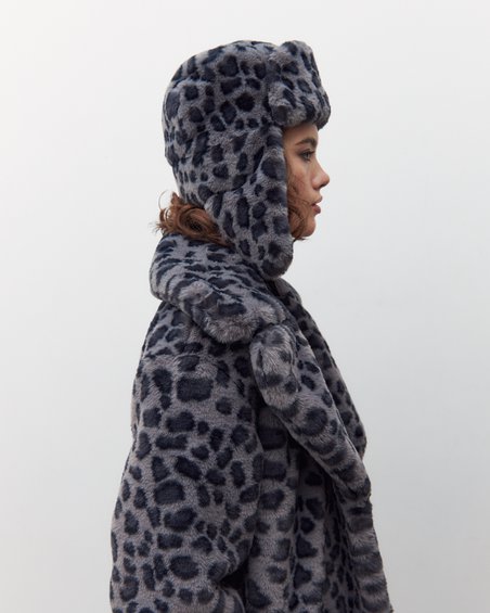 Леопардовая шапка-ушанка из эко-меха