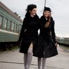 Пальто с цельнокроеным рукавом,жаккард,черное, меховой воротник