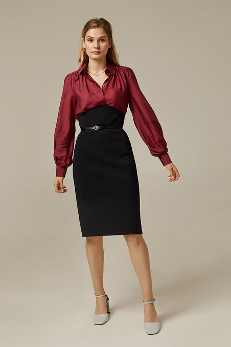 Блуза классическая бордового цвета из вискозной ткани