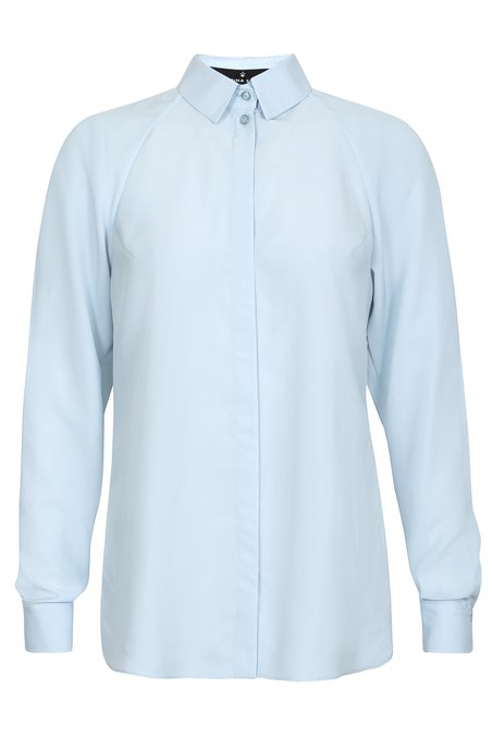 Блуза голубо-белого цвета полуприталенного силуэта