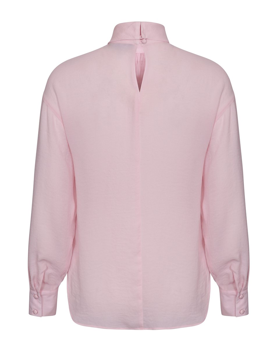 Блуза розового цвета с воротником-стойкой