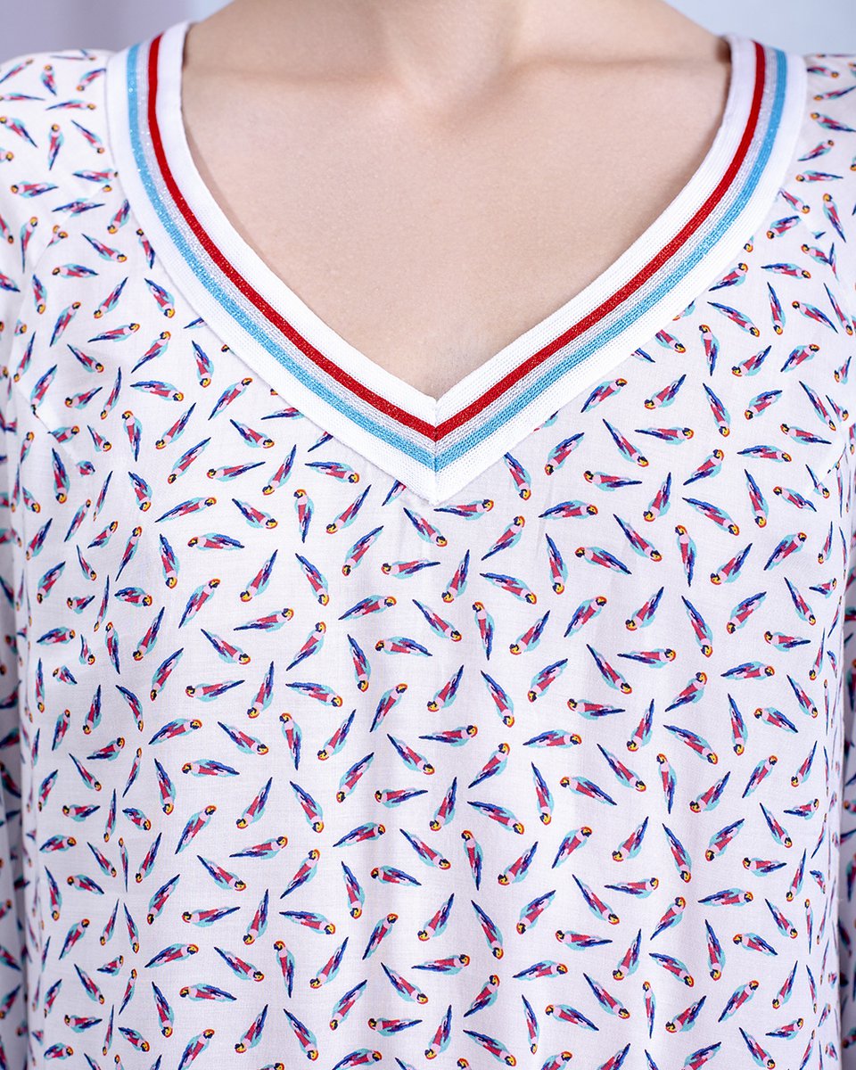 Блуза с принтом "попугаи"