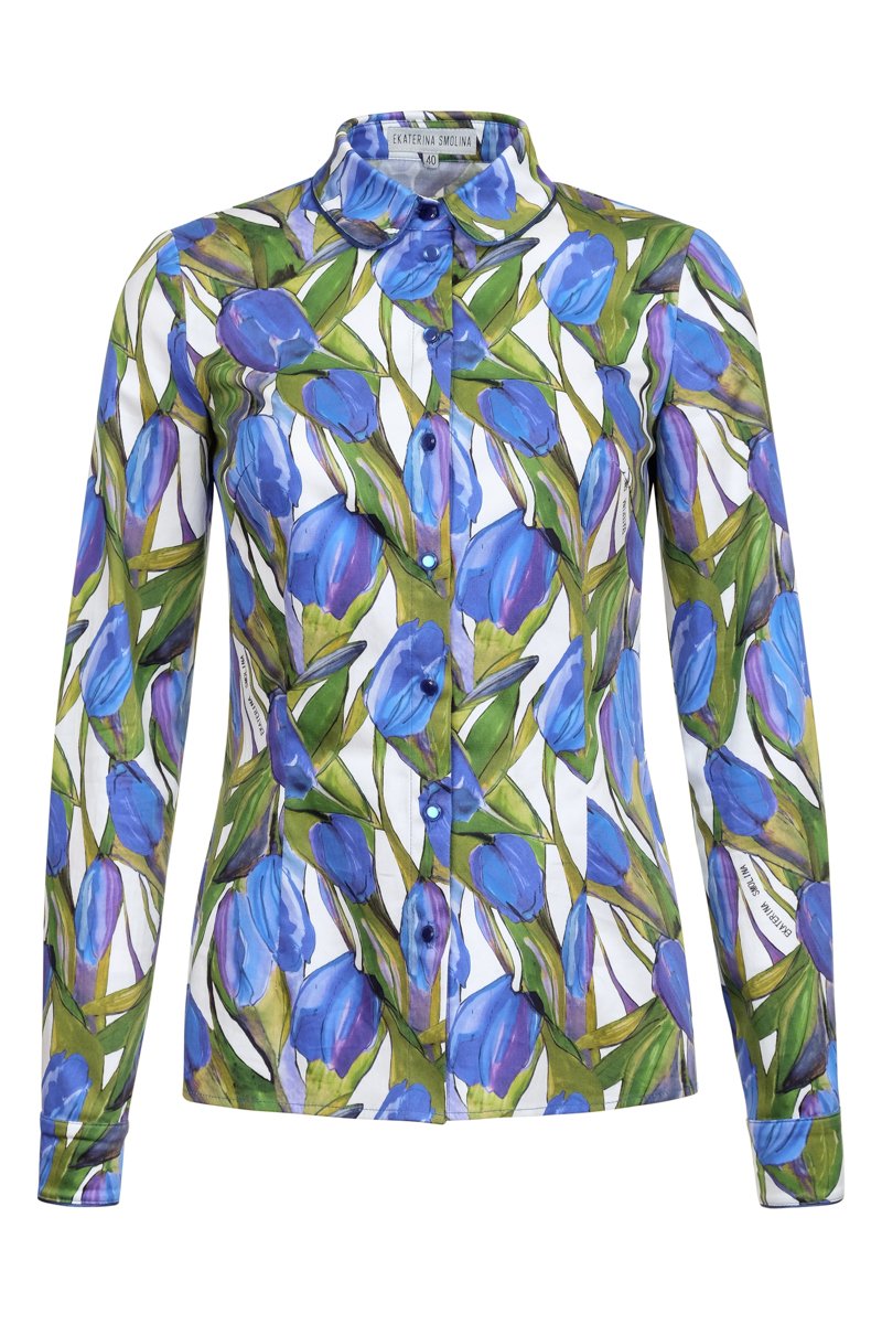 Блуза с принтом "синие тюльпаны"