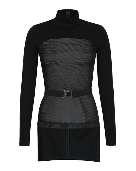 Блуза с удлиненной спинкой черного цвета