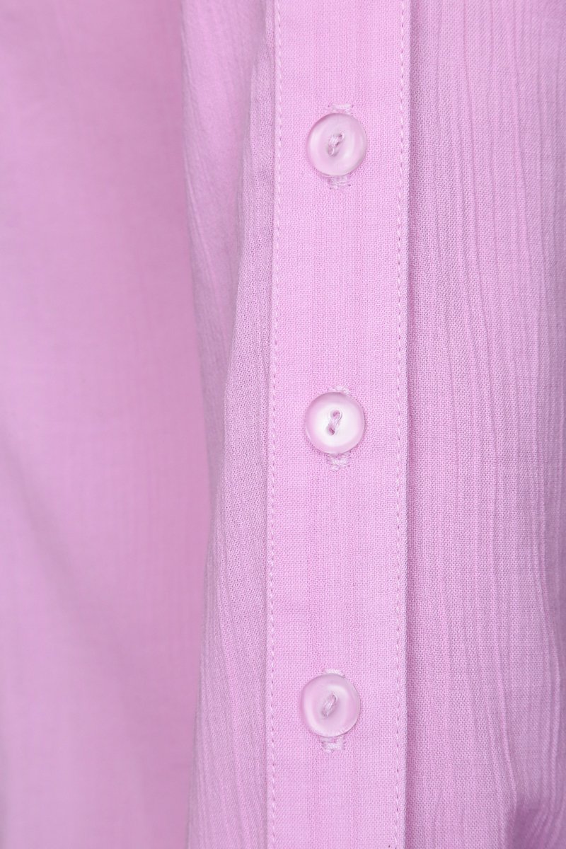 Блуза приталенная из тонкой фактурной ткани