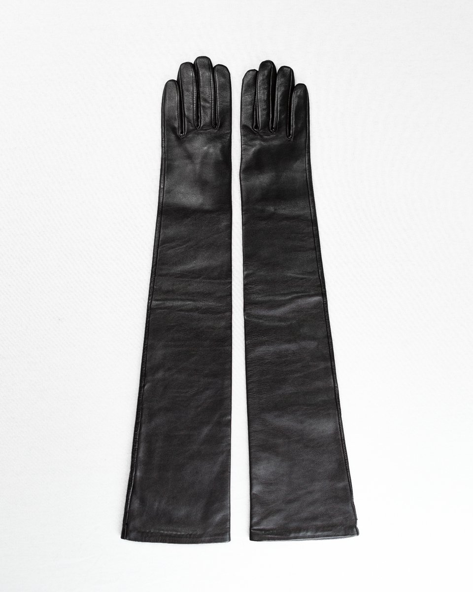 Черные перчатки с высокими манжетами