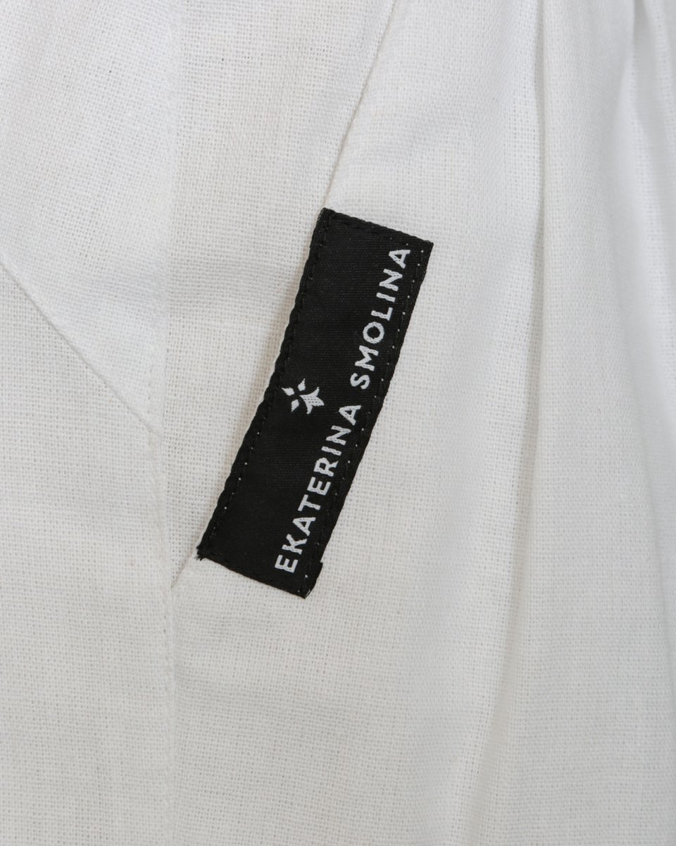 Комплект шорты и юбка с запахом из льна белого цвета