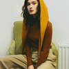 Косынка-капюшон цвета кэмел