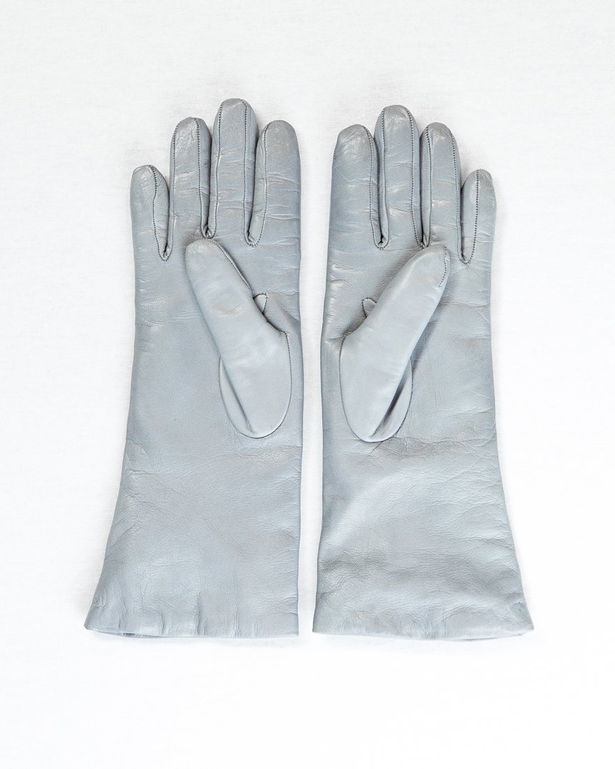 Кожаные перчатки светло-серого цвета www.EkaterinaSmolina.ru