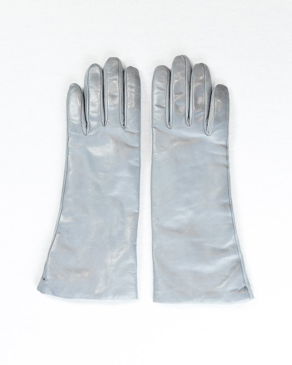 Кожаные перчатки светло-серого цвета
