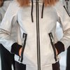 Куртка с капюшоном серебристого цвета