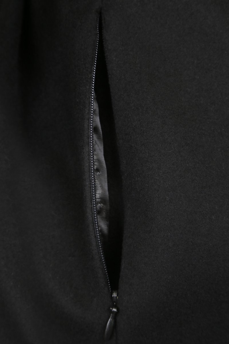 Пальто Бутон с бусинами, цвет черный
