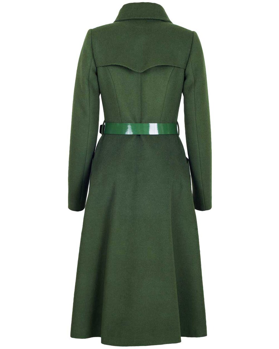 Двубортное пальто нежно-зеленого цвета