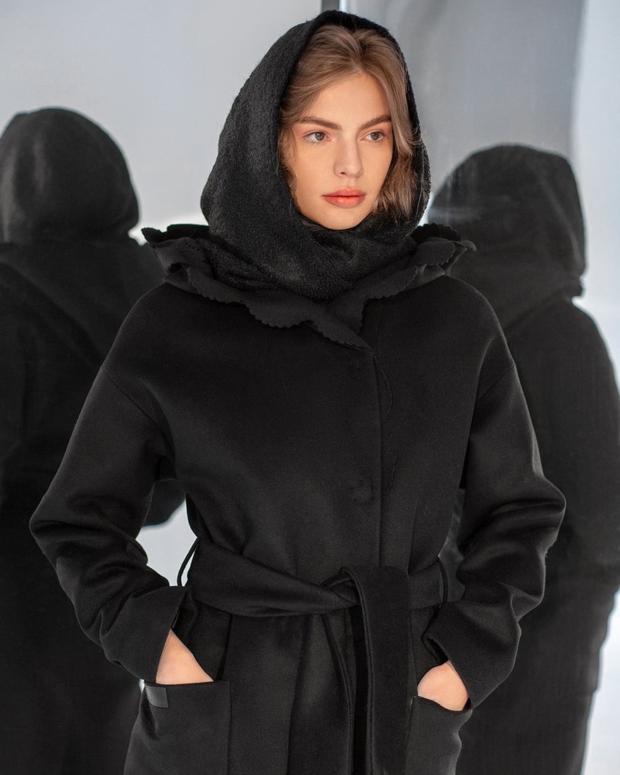 Зимнее пальто с фестонами на капюшоне www.EkaterinaSmolina.ru