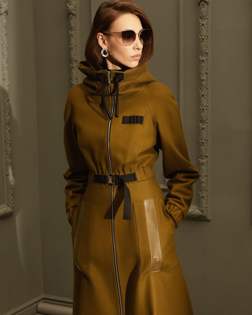 Пальто цвета хаки с прозрачными вставками www.EkaterinaSmolina.ru