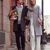 Пальто из твида серого цвета с узором «елочка»