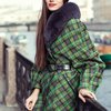 Пальто из жаккарда с меховым воротником