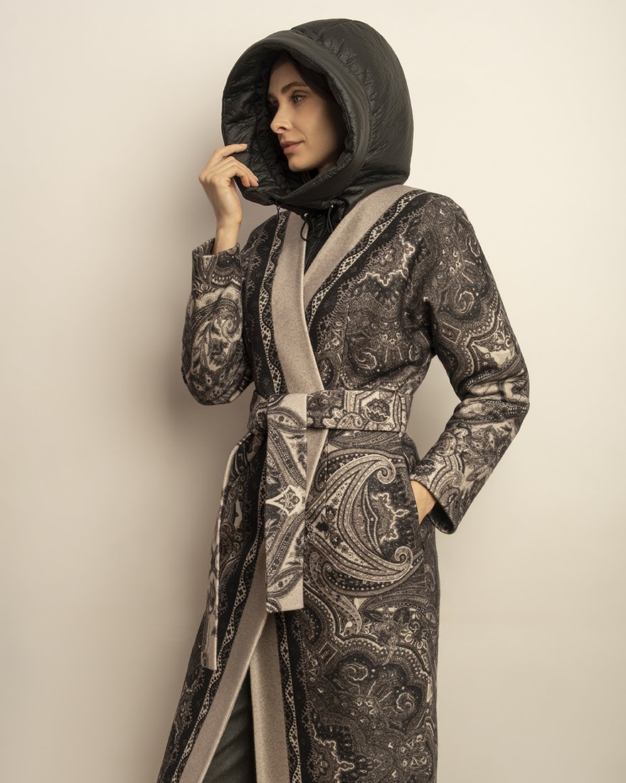 Зимнее пальто с капюшоном из плащевой ткани www.EkaterinaSmolina.ru