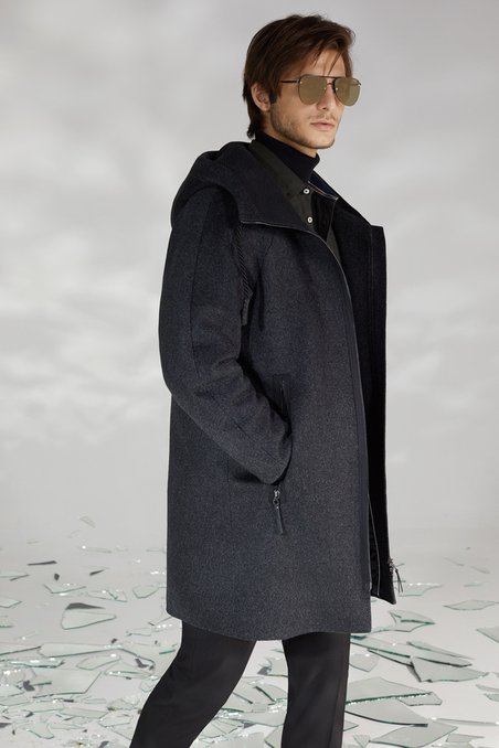 Мужское пальто прямого силуэта цвета серый меланж