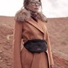 Зимнее пальто с меховым воротником