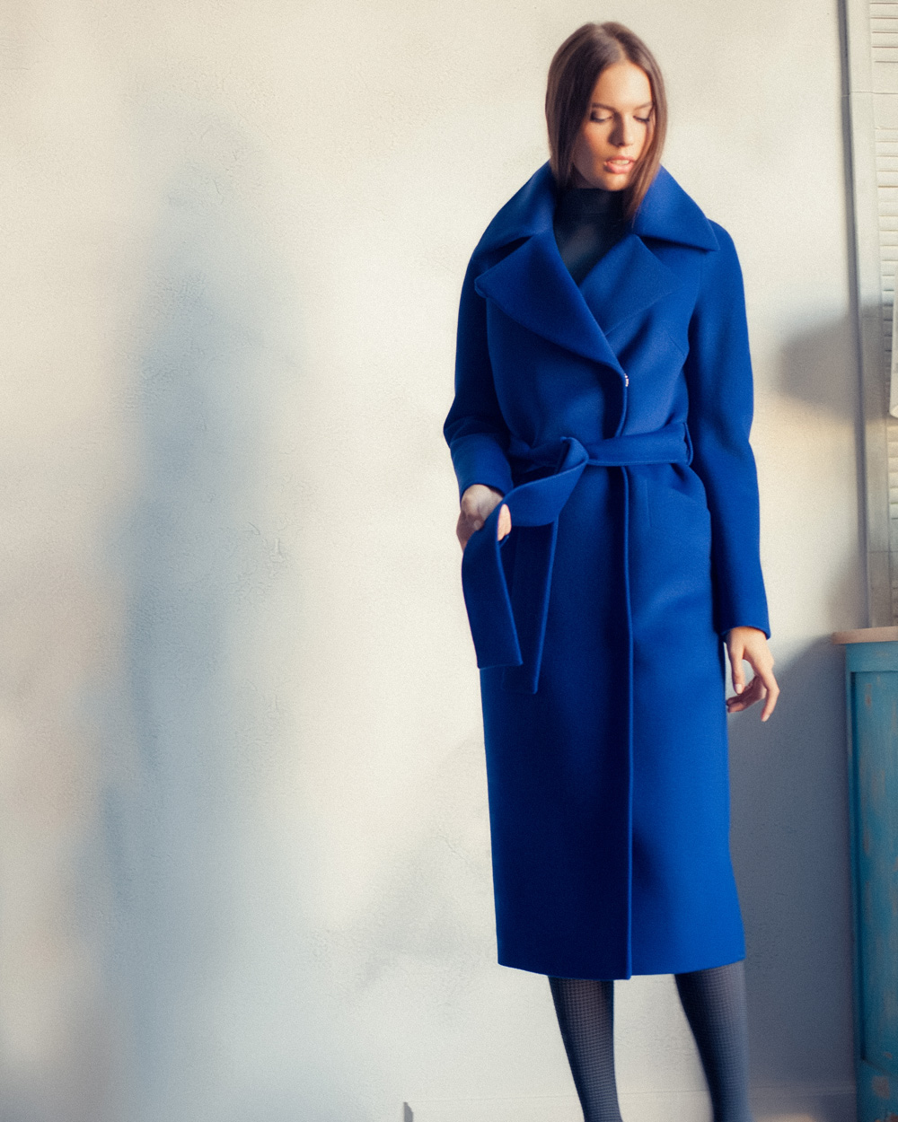 Пальто от производителя в спб. Пальто женское ультрамарин. Пальто Ultramarine 214. Синее пальто женское.