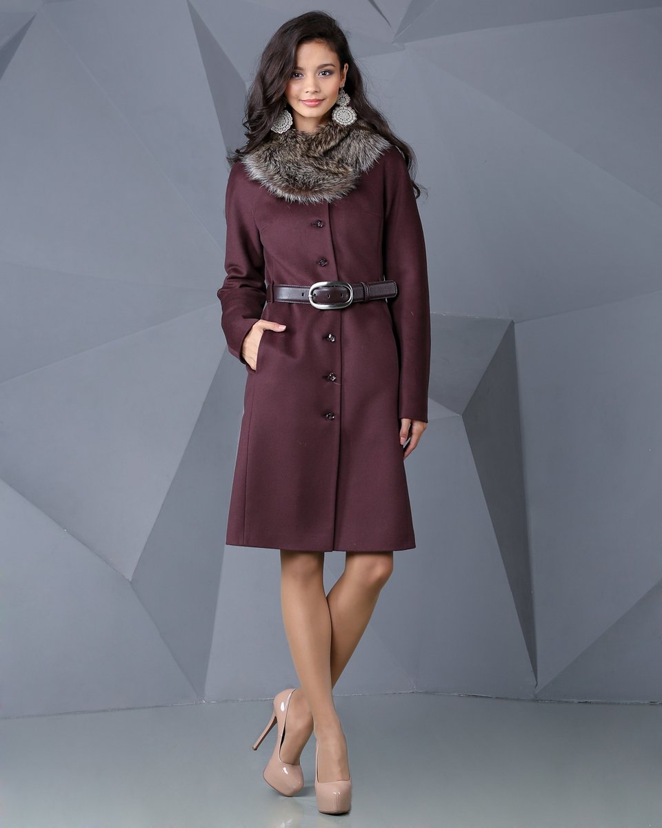 http://ekaterinasmolina.ru/media/item/palto-s-celnokroenym-rukavom-2_7.jpg.1000x1200_q85.jpg
