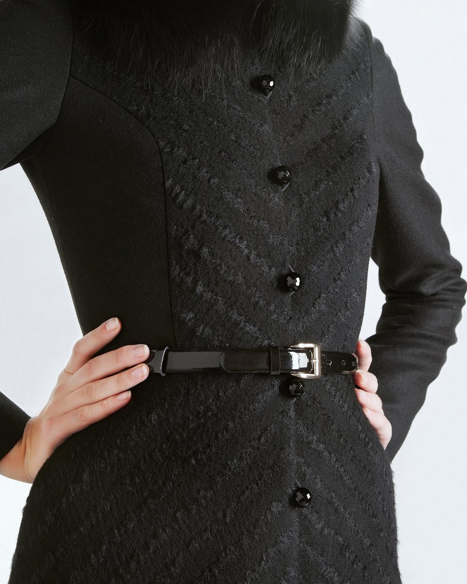 Пальто с диагональным рисунком, черного цвета