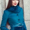 Зимнее пальто из шерстяной ткани с юбкой и воротником из искусственного меха