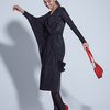 Платье на запах с асимметричным рукавом