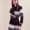 Платье из вязаного трикотажа с шарфом и эластичным поясом
