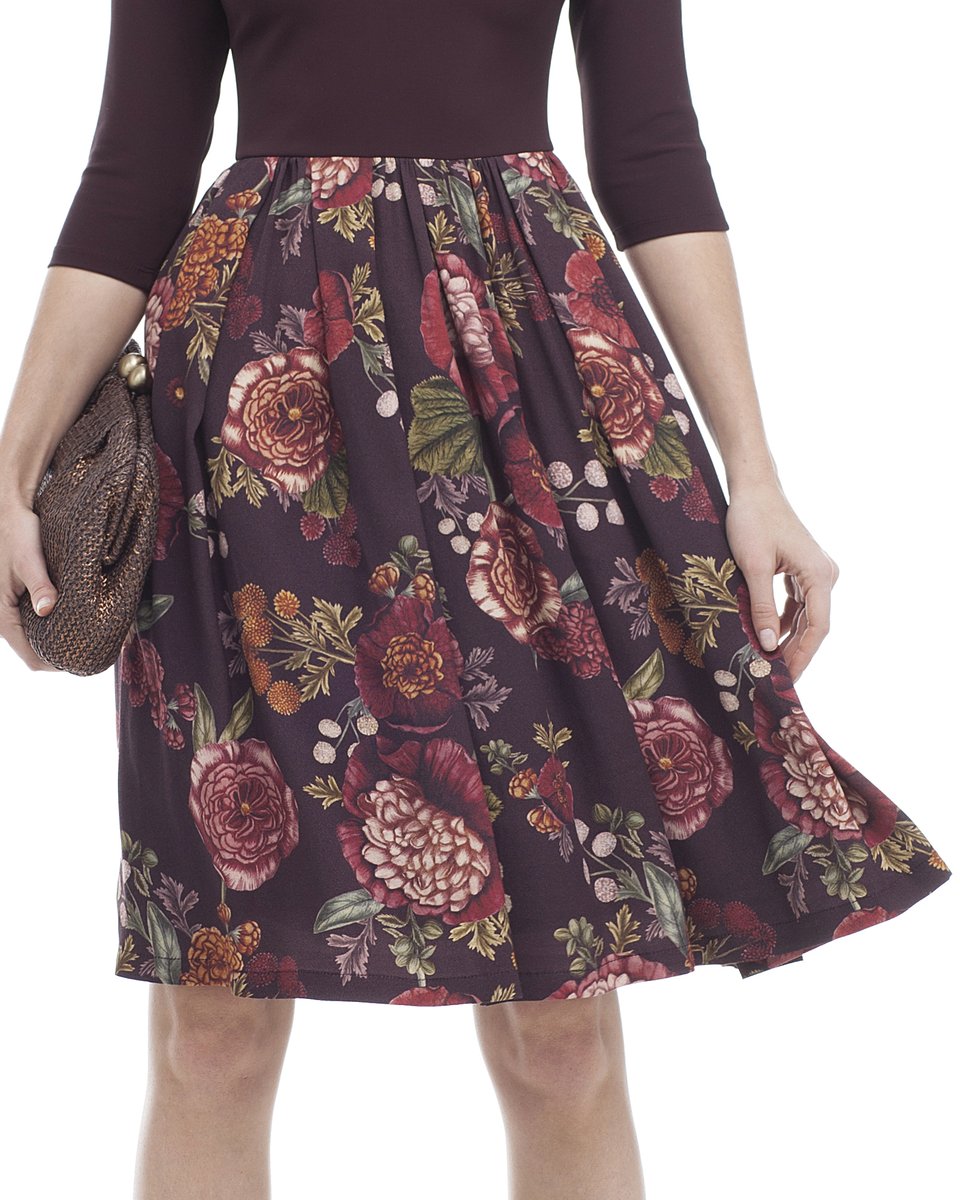 Платье комбинированное с юбкой длины миди и цветочным принтом