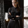 Платье длины макси с плиссированной юбкой, черного цвета