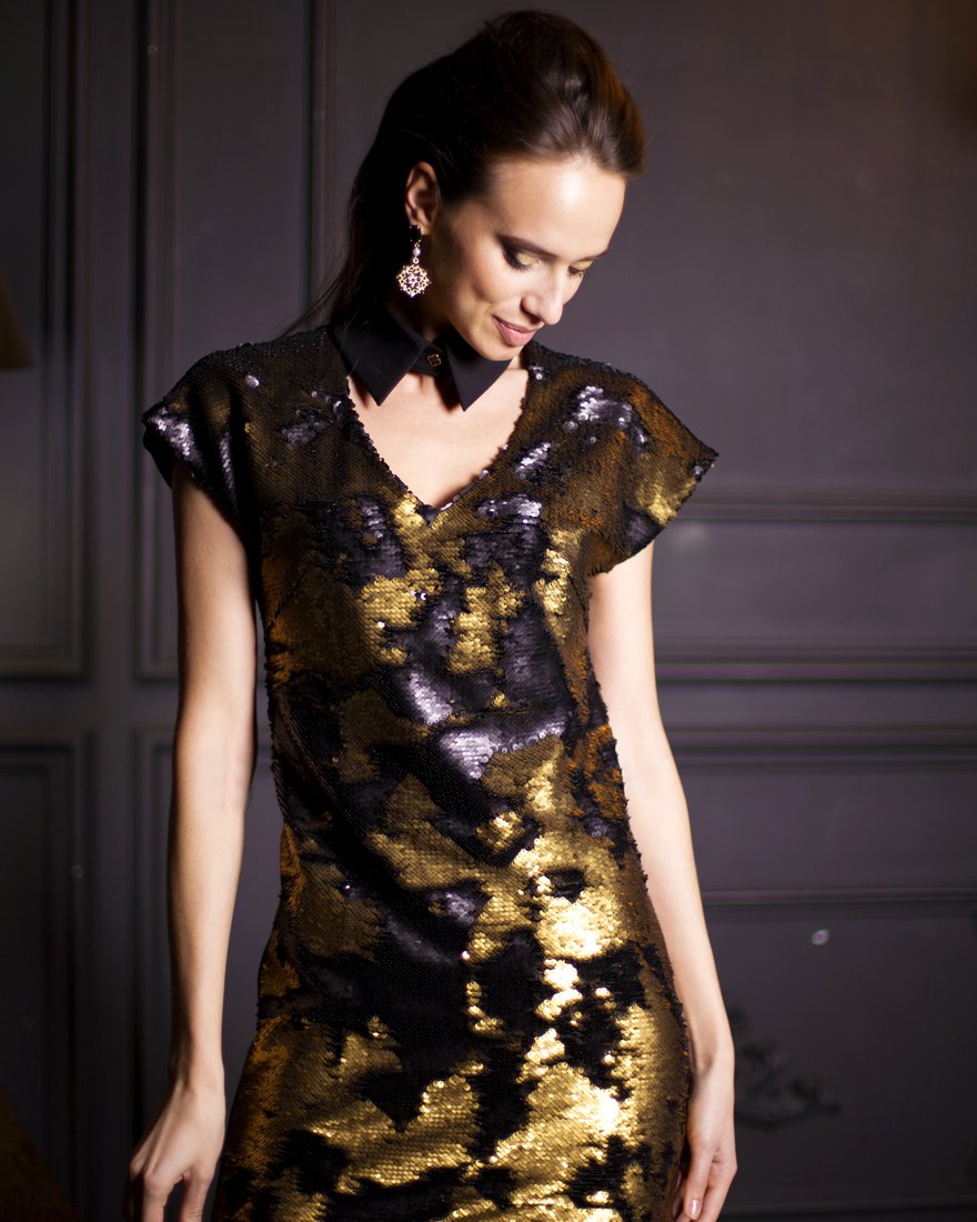Платье длины мини с золотыми пайетками www.EkaterinaSmolina.ru