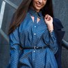 Платье-рубашка из денима с декоративным вырезом на груди и принтом «якоря»