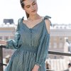 Платье цвета бирюзы с фигурными вырезами