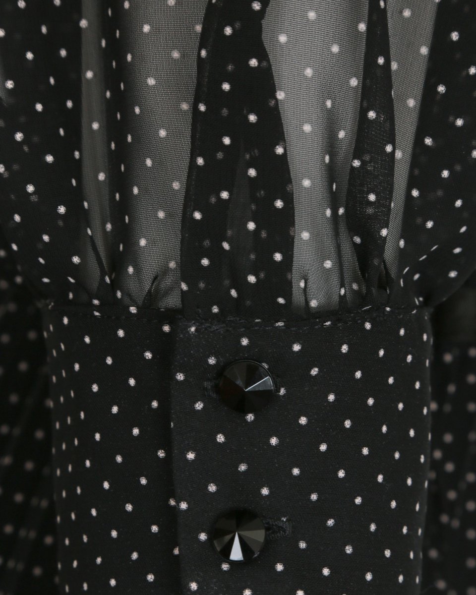 Платье с юбкой-гофре черного цвета в горошек из шифона