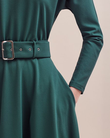 Платье базовое зеленого цвета из вискозной ткани