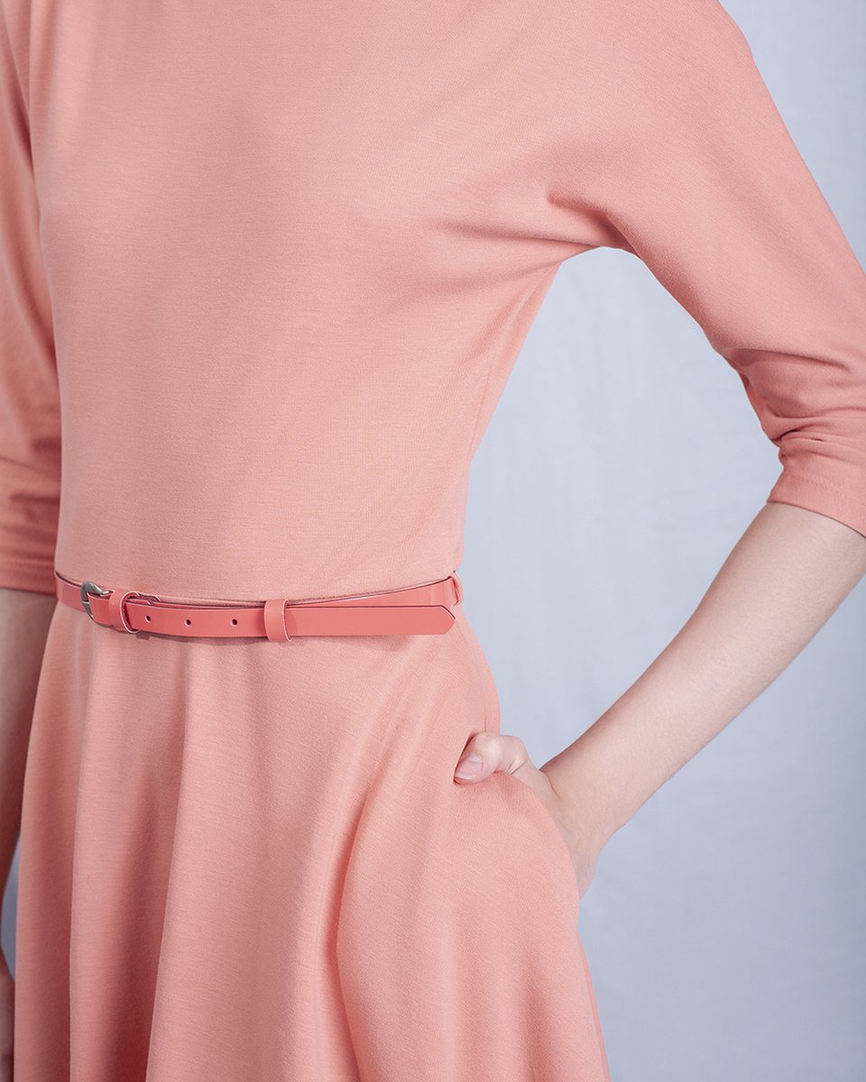 Платье с юбкой-солнце персикового цвета
