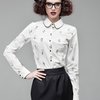 Классическая блуза с черным кантом и принтом