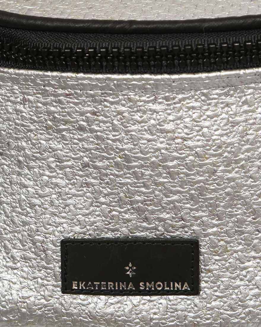 Сумка поясная из серебристого цвета www.EkaterinaSmolina.ru
