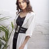 Туника с капюшоном, из шелковой ткани белого цвета