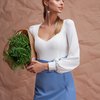 Юбка голубого цвета на запах с асимметричным низом