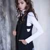 Жилет комбинированный из двух видов тканей