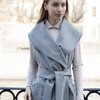 Жилет с округлыми бортами