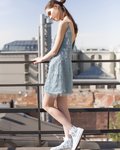 Платье на тонких бретелях