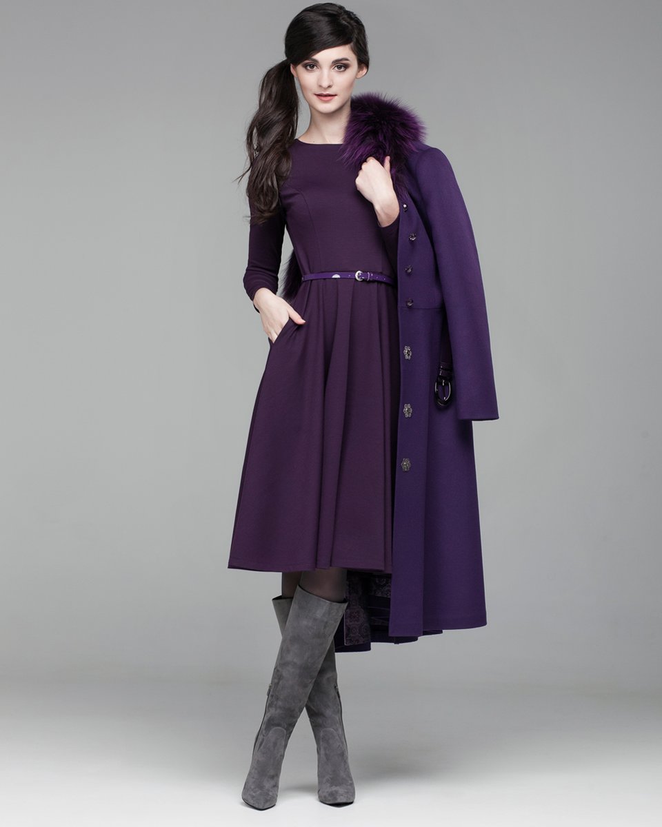 Пальто и аксессуары черничного цвета. Модный дом Ekaterina Smolina.