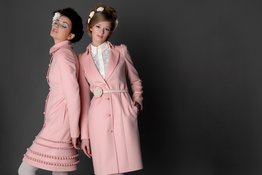 Розовое пальто 2022